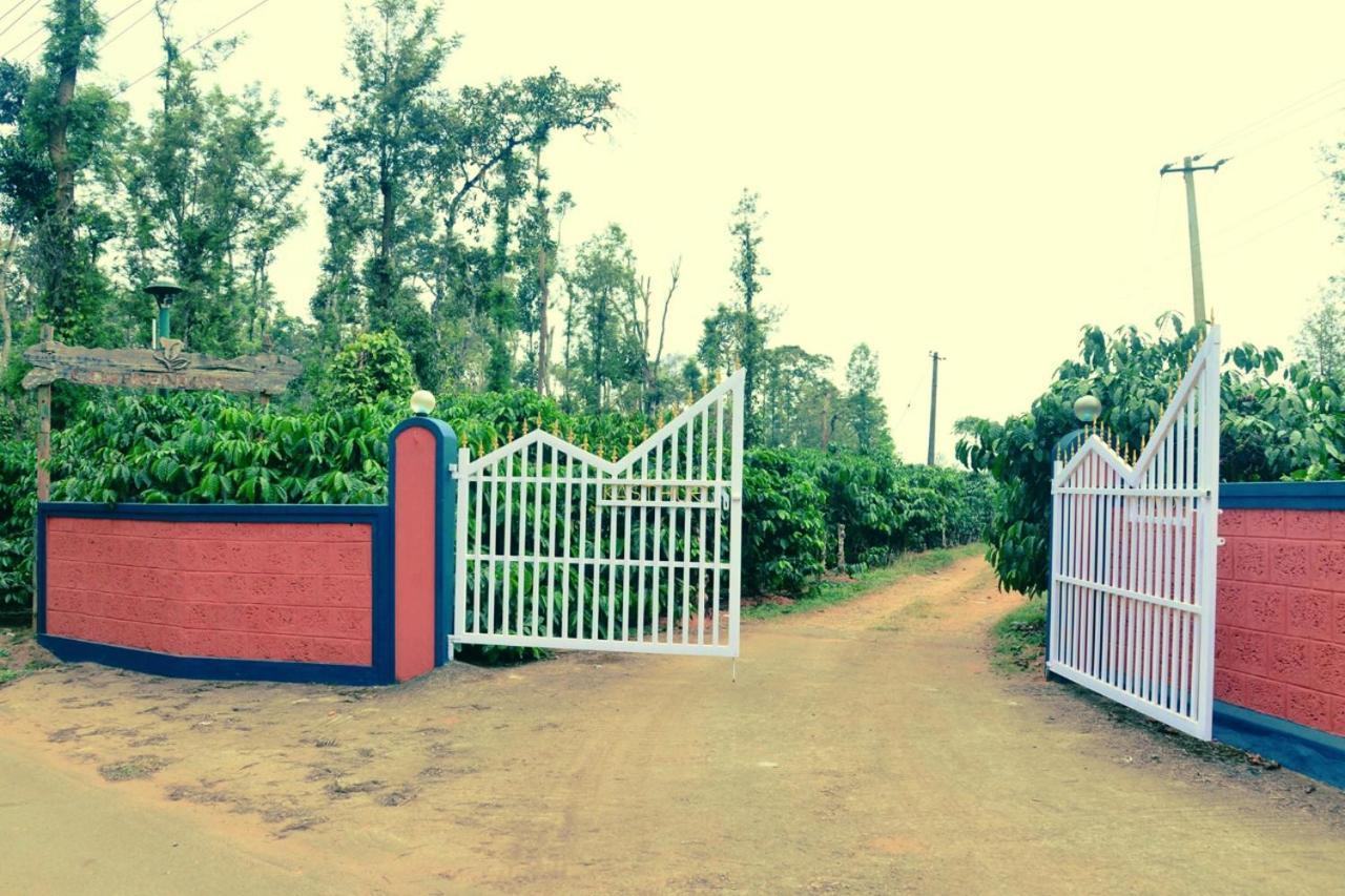 Agastya Lake View Coorg マディケーリ エクステリア 写真