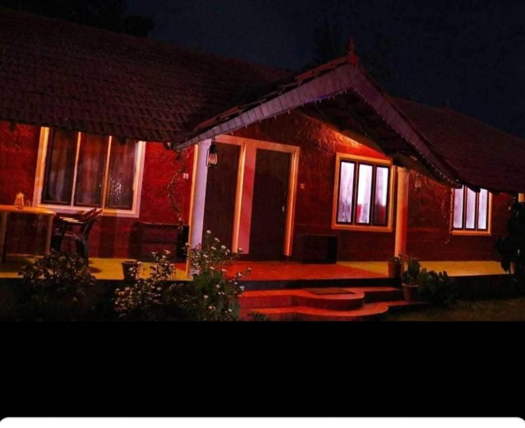 Agastya Lake View Coorg マディケーリ エクステリア 写真